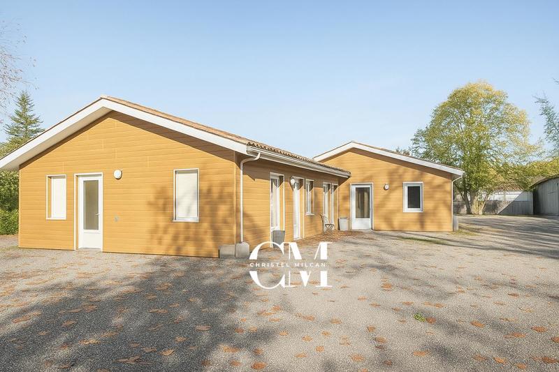 Maison - 330 m² - 11 pièces