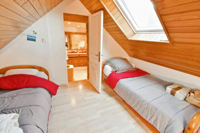 Maison en pierre - 365 m² - 7 pièces