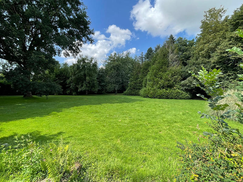 Maison - 223 m² - 6 pièces