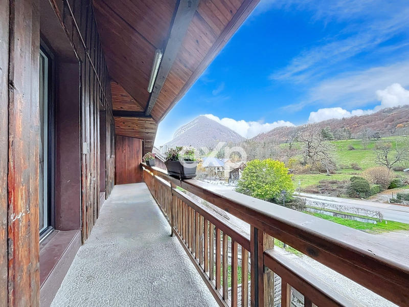 Appartement - 147 m² - 5 pièces