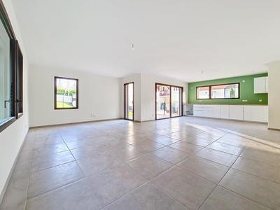 Maison - 147 m² - 6 pièces