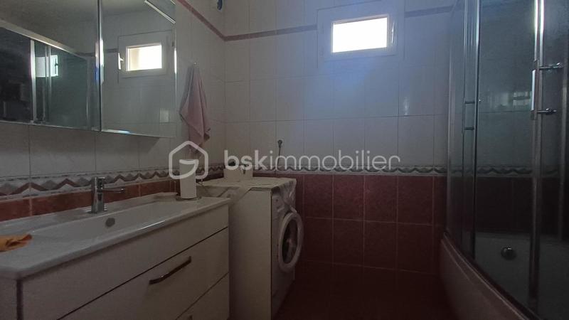 Maison - 215 m² - 8 pièces