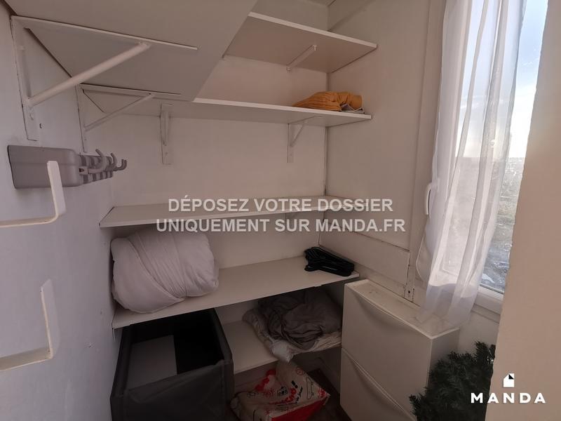 Chambre - 10 m² - 4 pièces