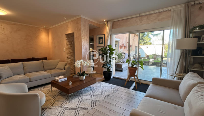 Maison - 105 m² - 6 pièces