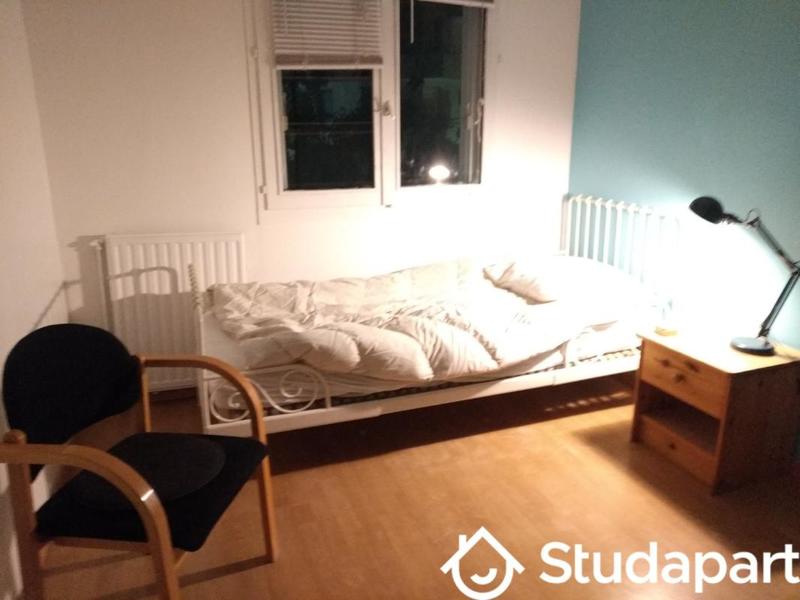 Chambre - 10 m² - 1 pièce