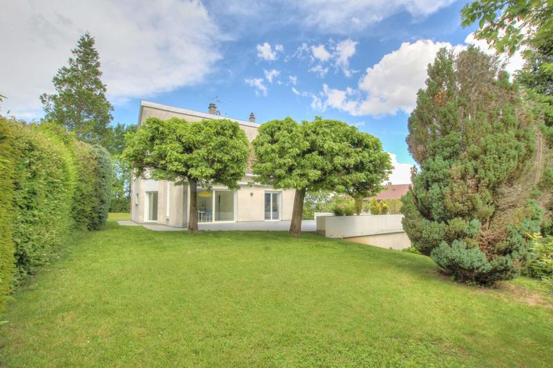 Maison - 193 m² - 6 pièces