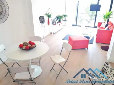 Appartement - 82 m² - 3 pièces