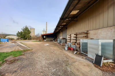 Local d'activités - 2 000 m²