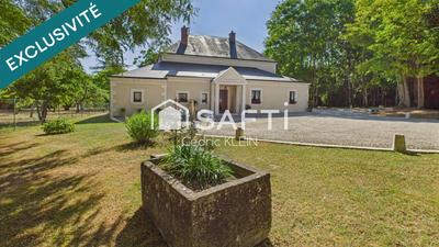 Maison - 280 m² - 8 pièces