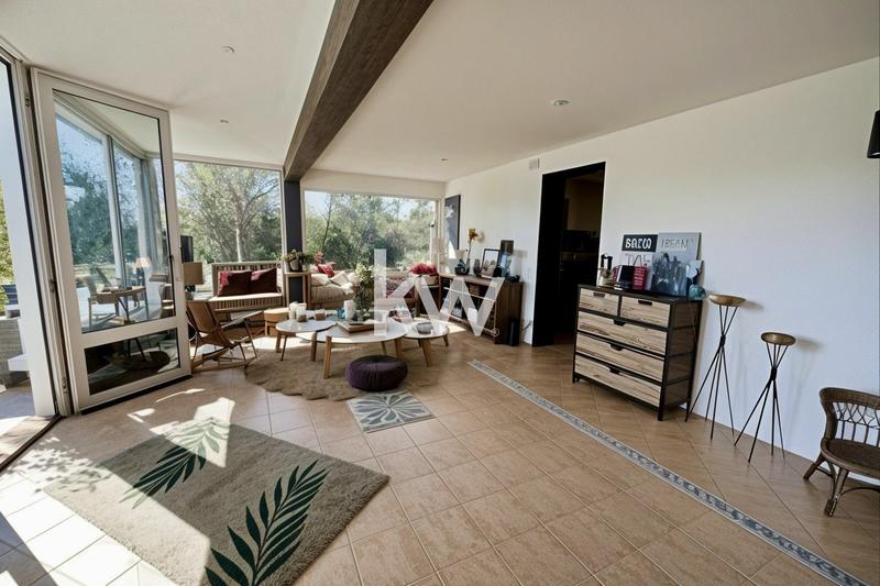 Maison - 190 m² - 9 pièces