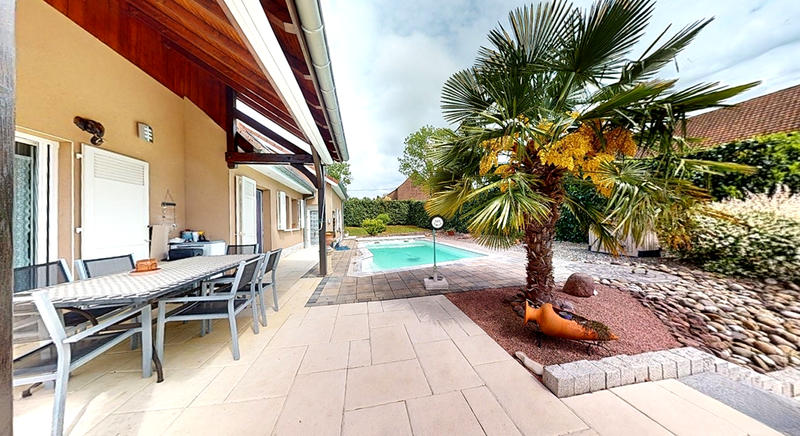 Villa - 200 m² - 6 pièces