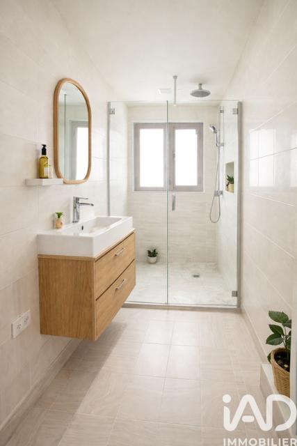 Maison - 137 m² - 10 pièces