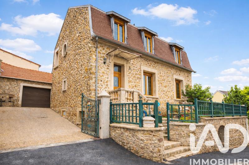 Maison de ville - 242 m² - 6 pièces