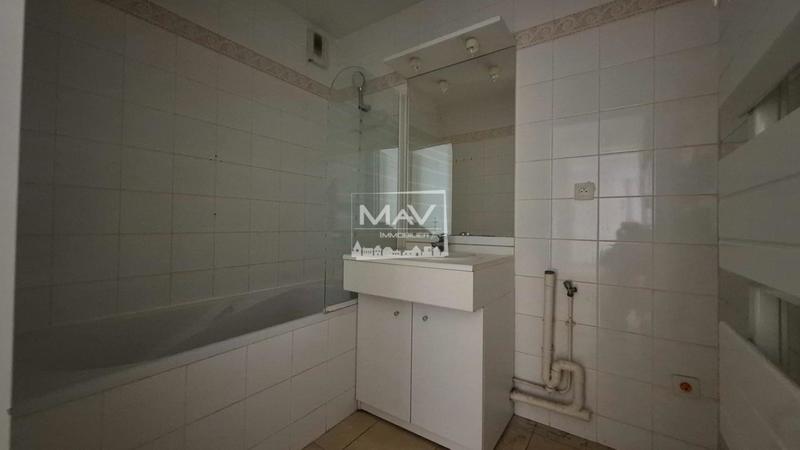 Appartement - 75 m² - 3 pièces