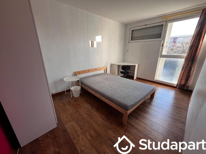 Chambre - 17 m² - 1 pièce