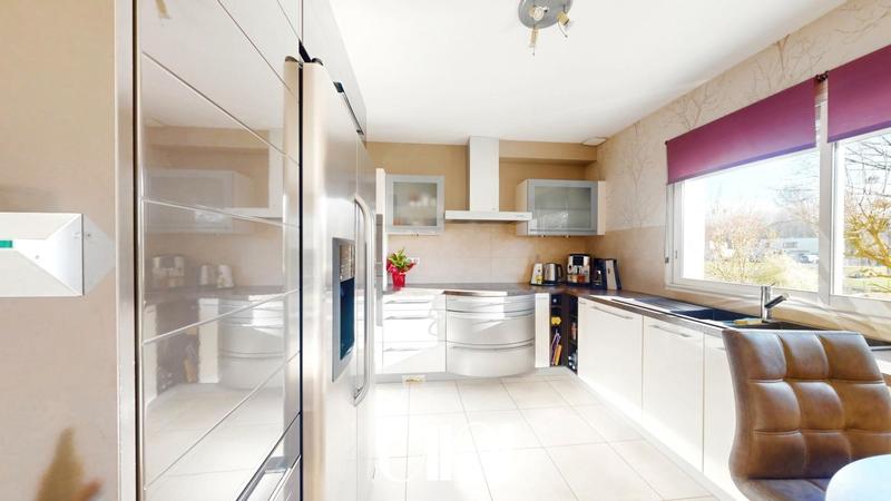 Maison - 185 m² - 7 pièces