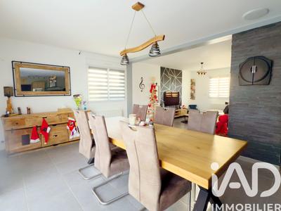 Maison - 133 m² - 6 pièces