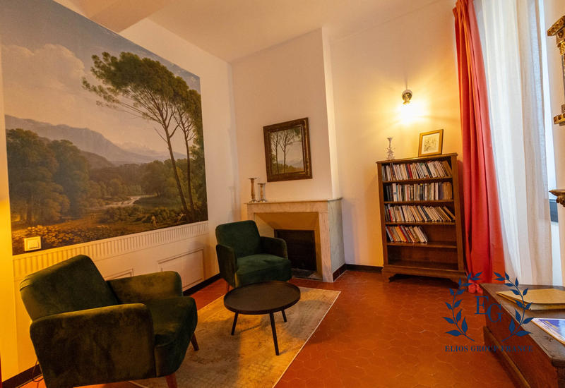 Maison - 482 m² - 14 pièces