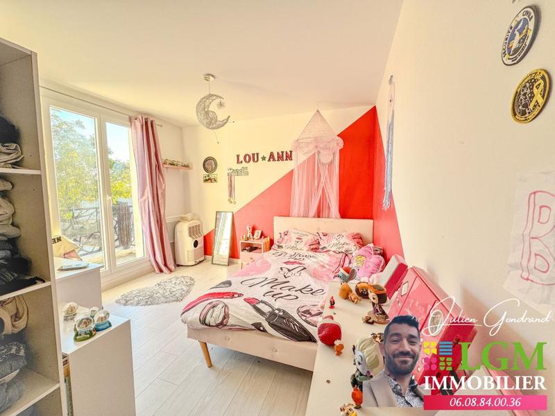 Maison - 165 m² - 8 pièces