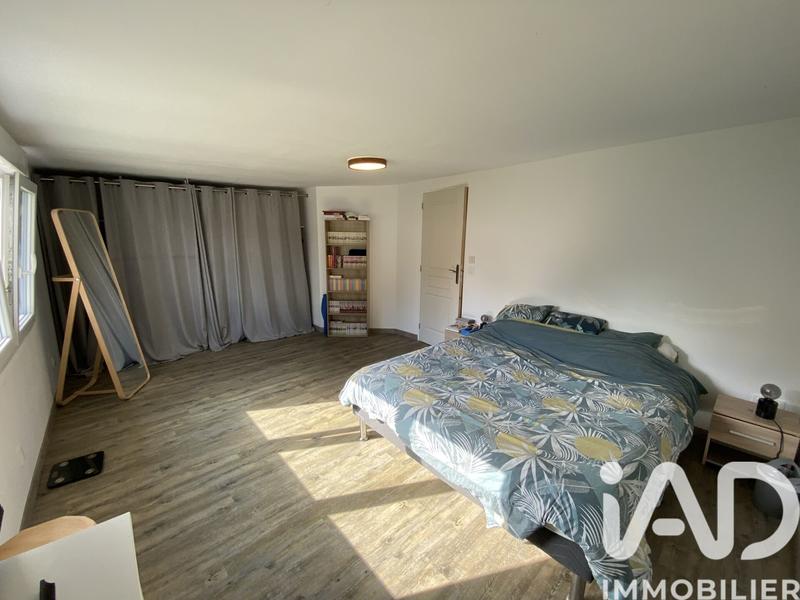 Maison - 205 m² - 5 pièces