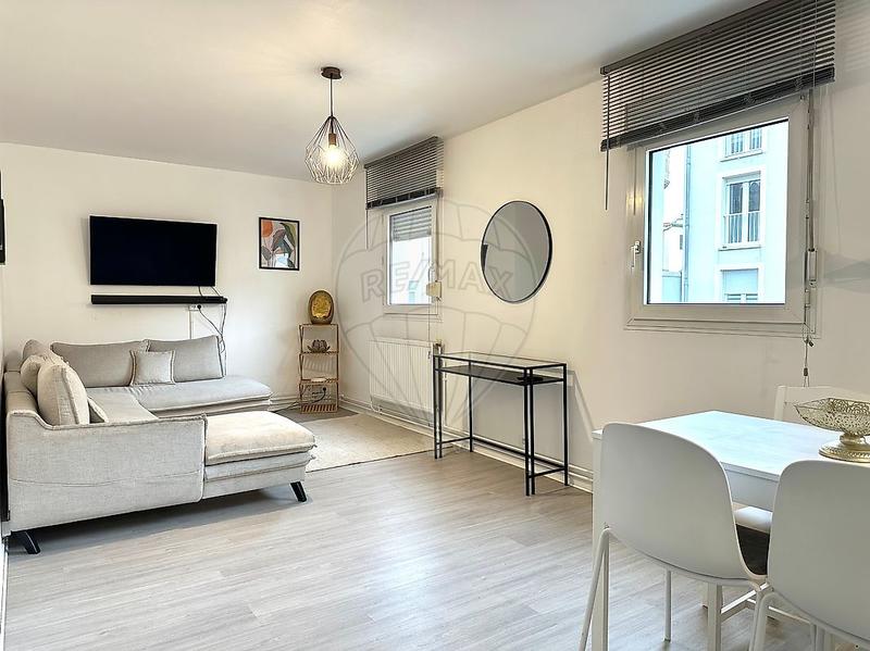 Appartement - 49 m² - 2 pièces