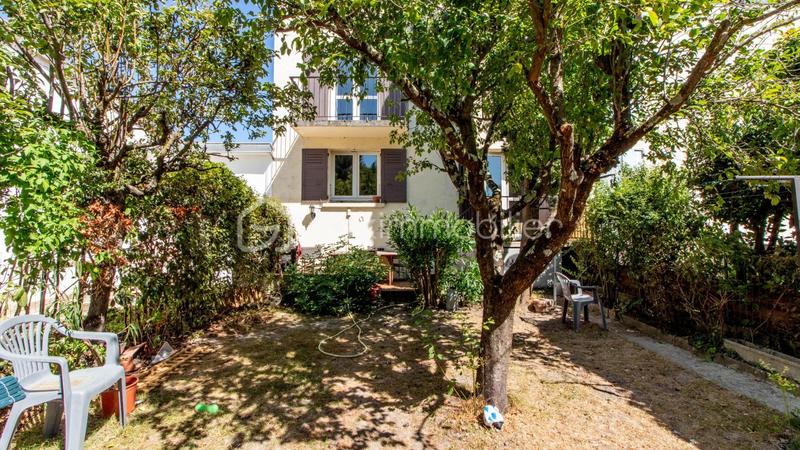 Maison - 92 m² - 4 pièces