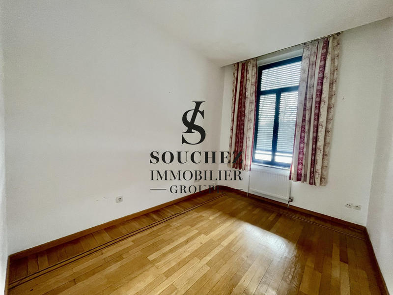Appartement - 120 m² - 7 pièces