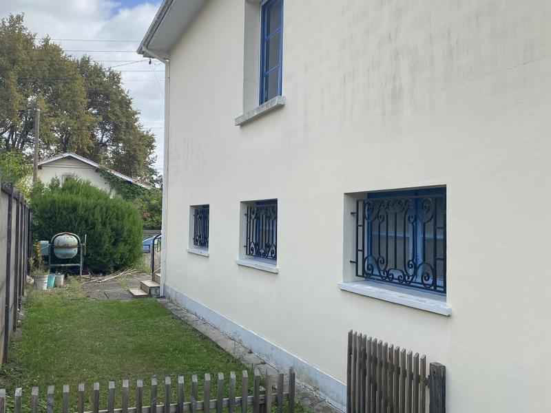 Maison - 250 m² - 5 pièces