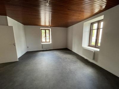 Appartement - 80 m² - 3 pièces