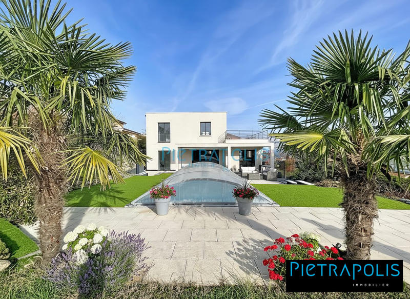 Villa - 153 m² - 6 pièces