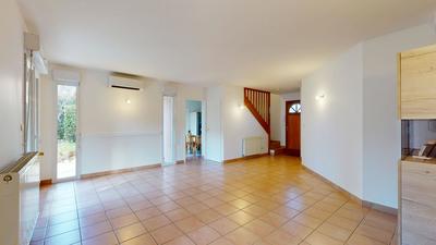 Maison - 180 m² - 10 pièces