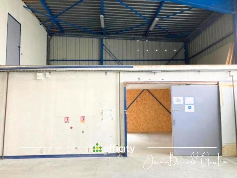 Entrepôt - 2 650 m² - 6 pièces