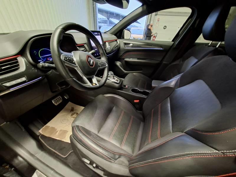 Renault Arkana E-Tech 145 - 21b R.S. Line