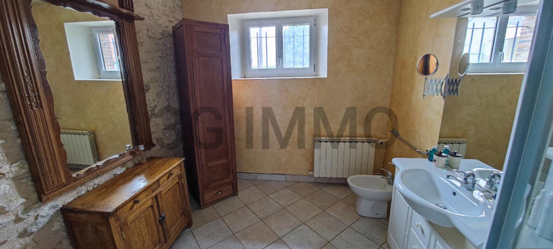 Corps de ferme - 258 m² - 9 pièces