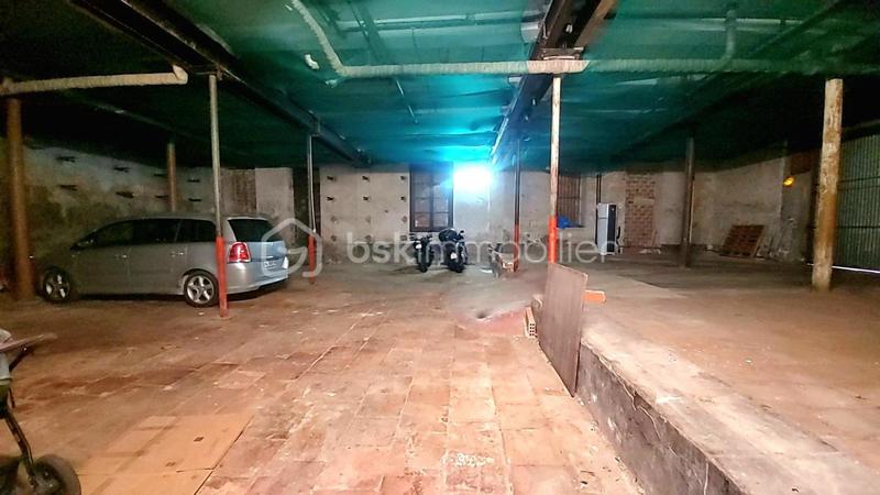 Immeuble - 750 m² - 8 pièces