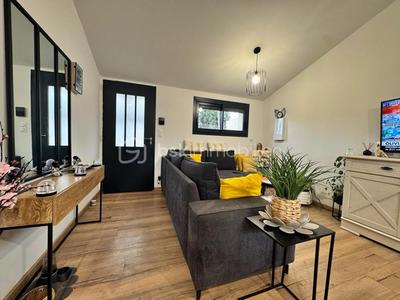 Maison - 71 m² - 3 pièces