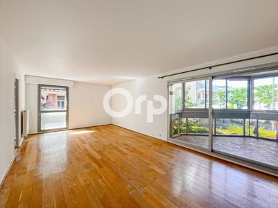 Appartement - 121 m² - 5 pièces