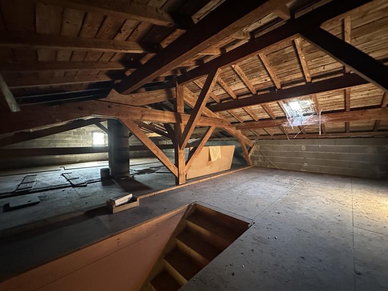 Maison - 177 m² - 8 pièces