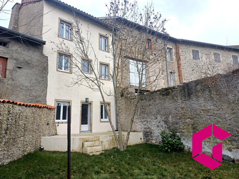 Maison - 105 m² - 5 pièces