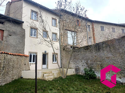 Maison - 105 m² - 5 pièces