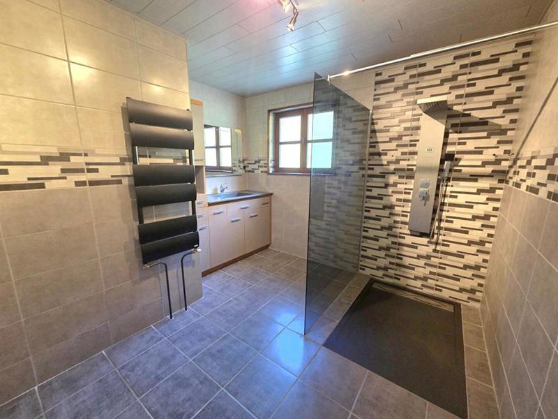 Maison - 205 m² - 9 pièces