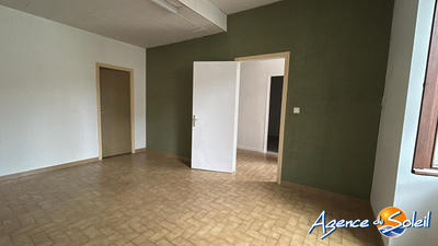 Local commercial - 57 m² - 3 pièces