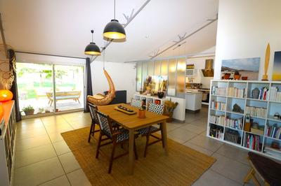 Propriété - 265 m² - 10 pièces