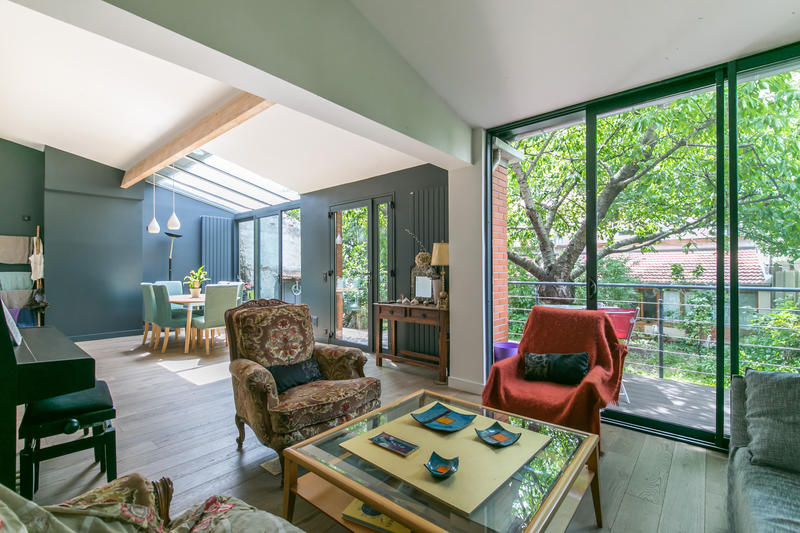 Maison - 220 m² - 8 pièces