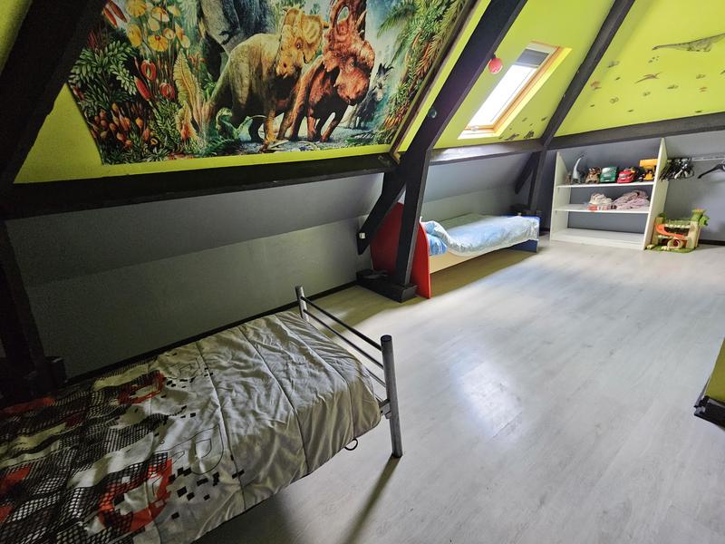 Maison - 202 m² - 8 pièces