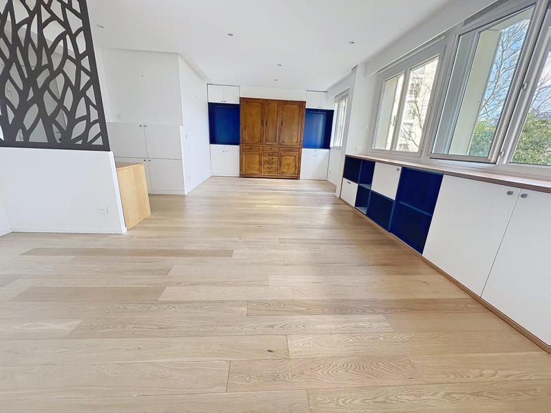 Appartement - 100 m² - 5 pièces