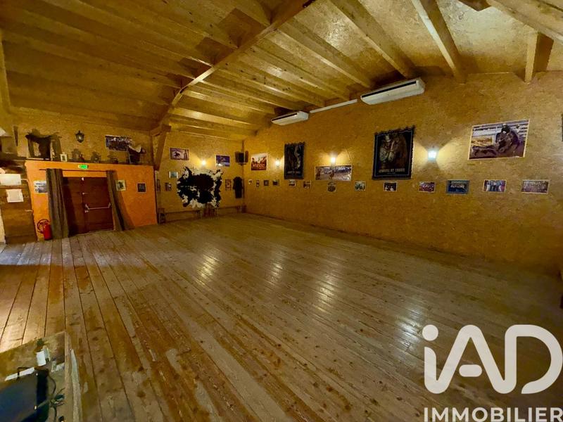 Maison - 333 m² - 5 pièces