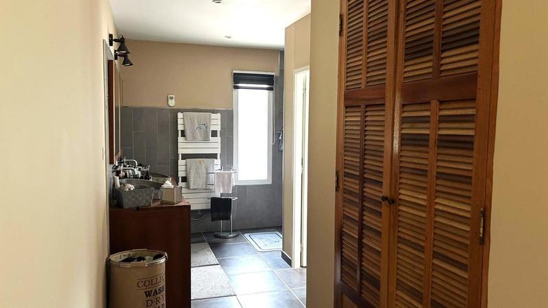 Maison - 193 m² - 6 pièces