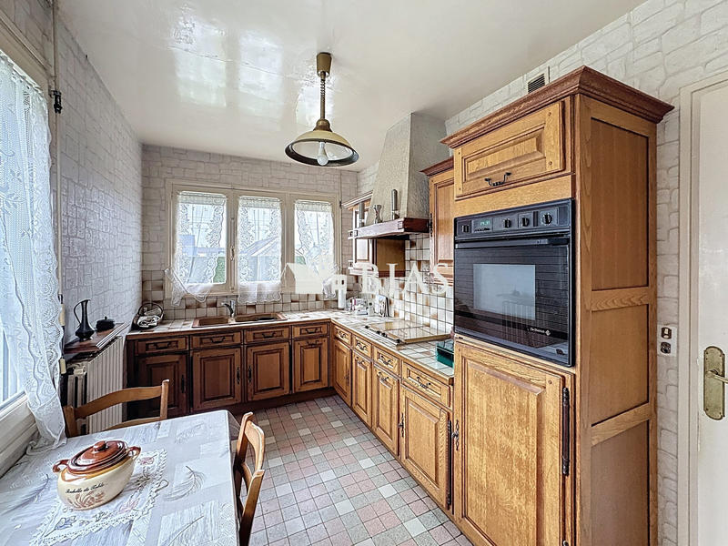 Maison - 146 m² - 6 pièces