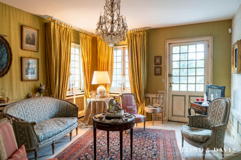 Viager - Manoir - 355 m² - 16 pièces